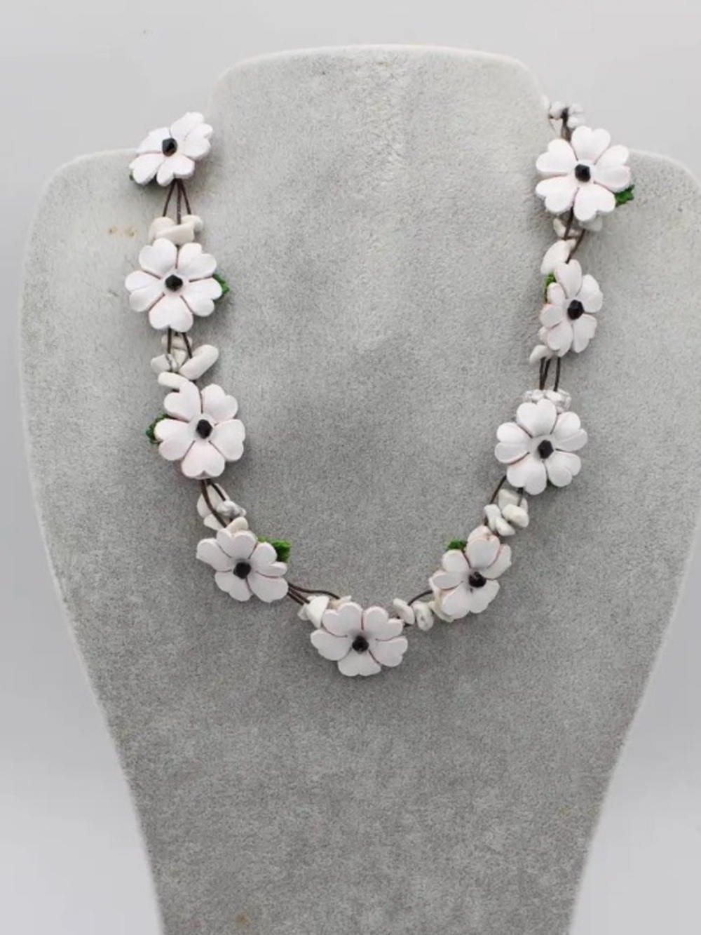 Handcrafted White Flower Necklace - Women Jewelry